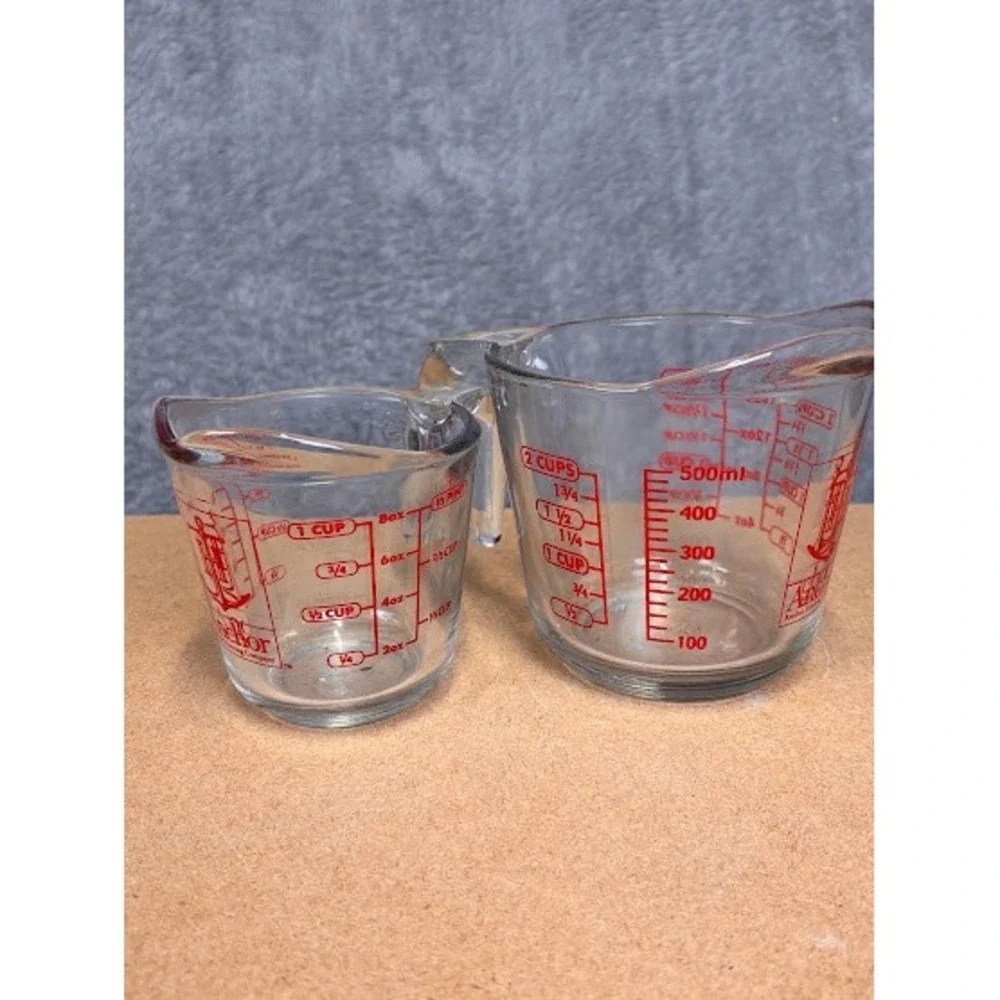 Anchor Hocking Glass Measuring Cup Set 1 Cup and 2 Cup Red Graphics Made in USA‎